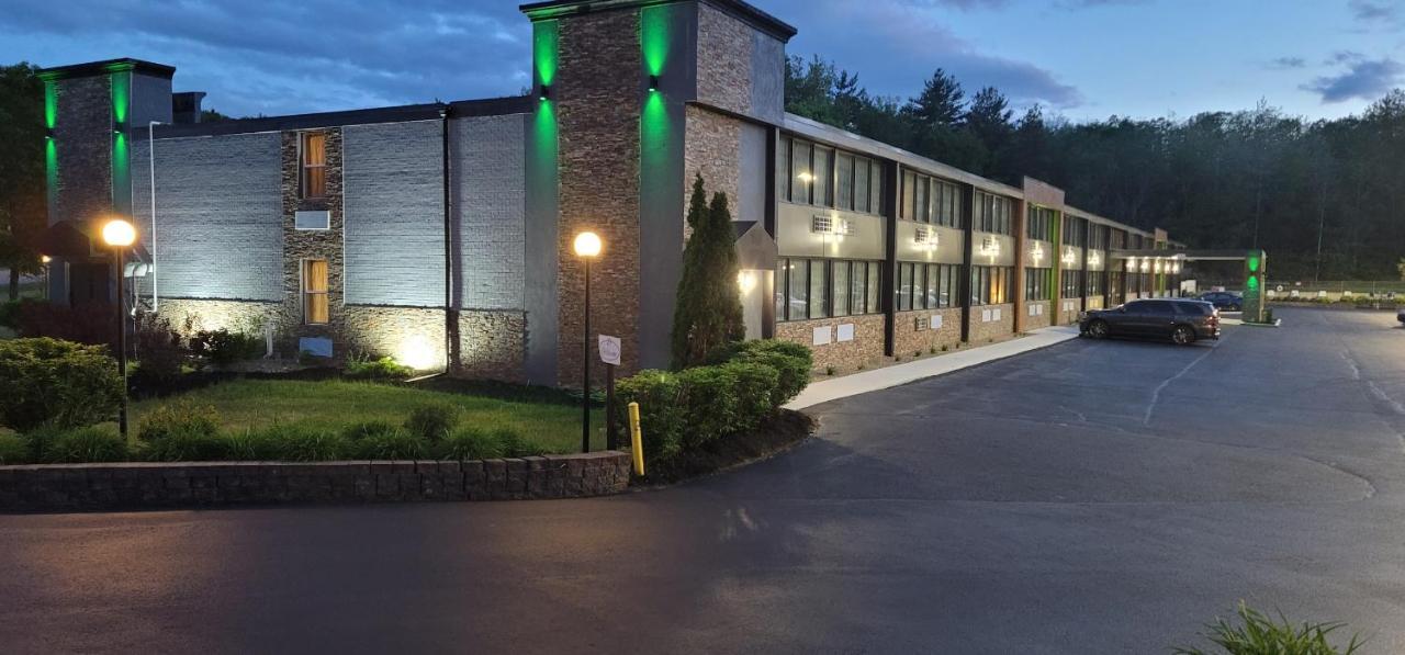Wingate By Wyndham Lake George Zewnętrze zdjęcie